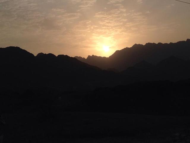 Our sunset drive home from Hatta.